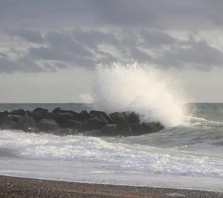 Three-bedroom Holiday In Harboore 17 *